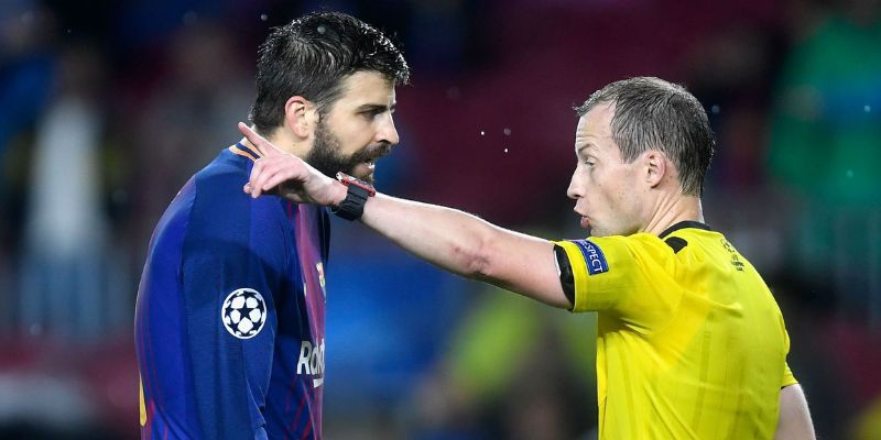 UEFA không đủ bằng chứng để buộc tội Pique đã có hành vi tẩy thẻ